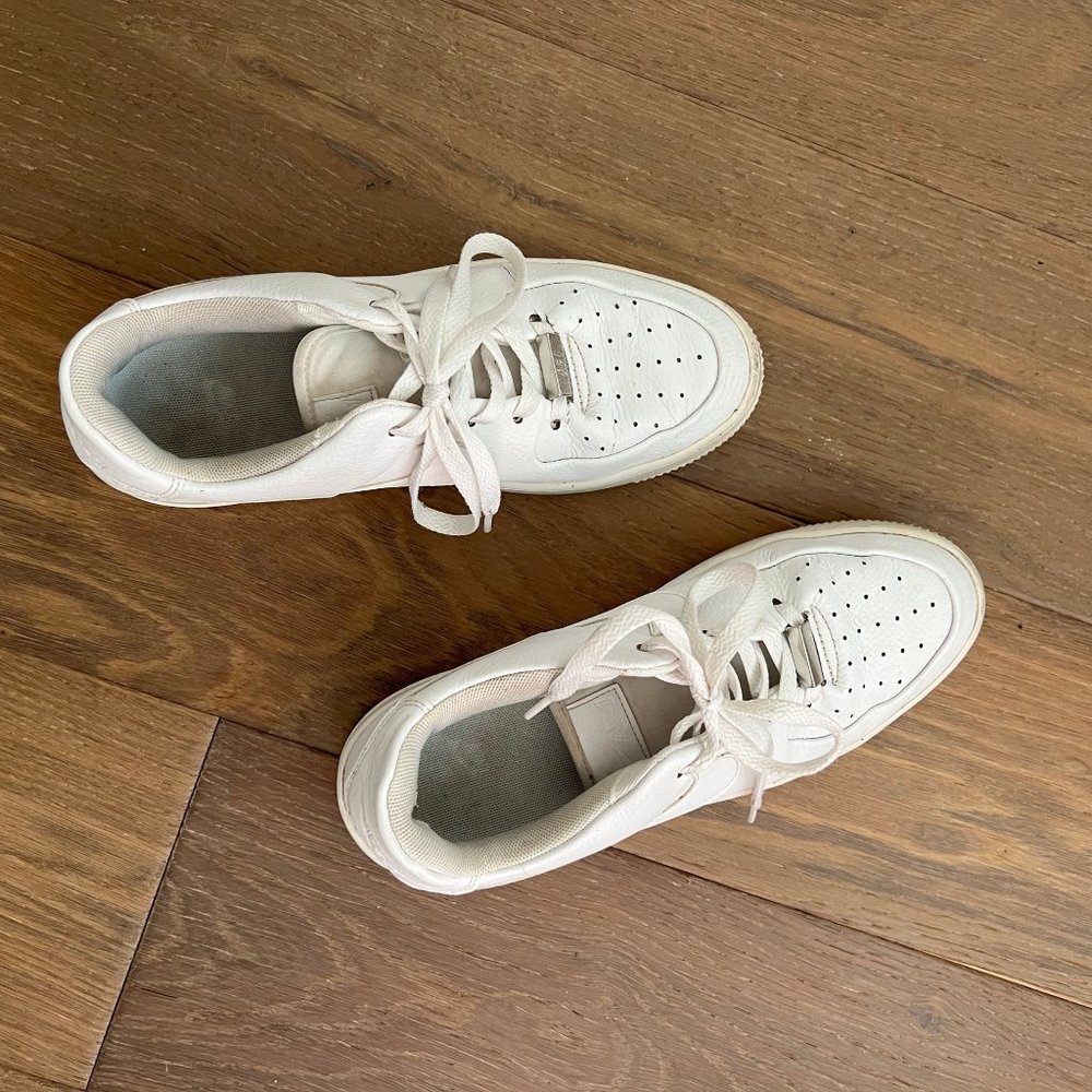 Nike Air Force 1 Tennis shoes size 9